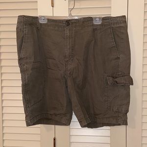 Mens 42W olive Nautica Cargo shorts